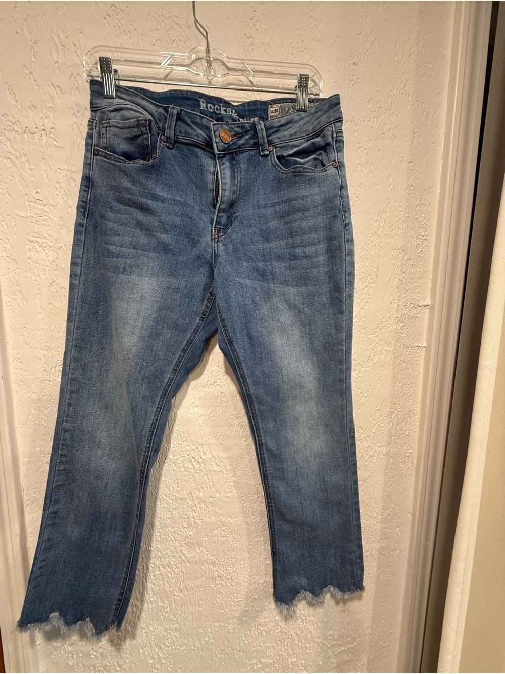 Rocks & Indigo Jeans Women’s Size 12/30Crop Straight Leg Distressed Med Wash VTG